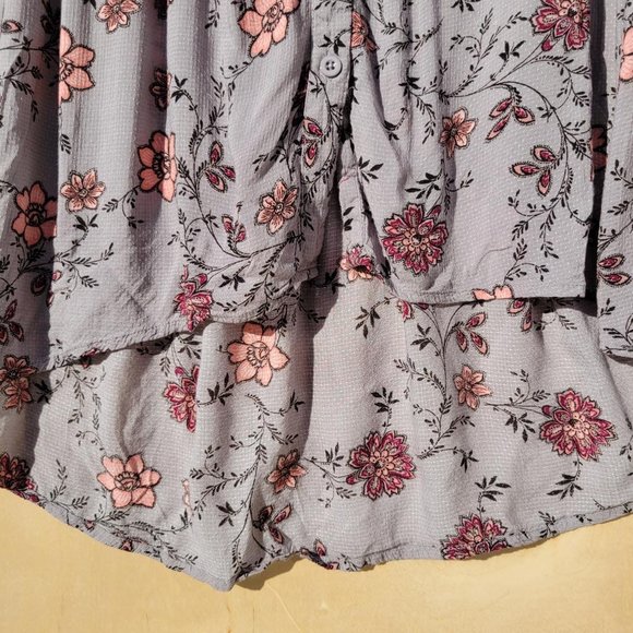 Torrid Floral Lace Blouse - Gray and Pink - Picture 15 of 15